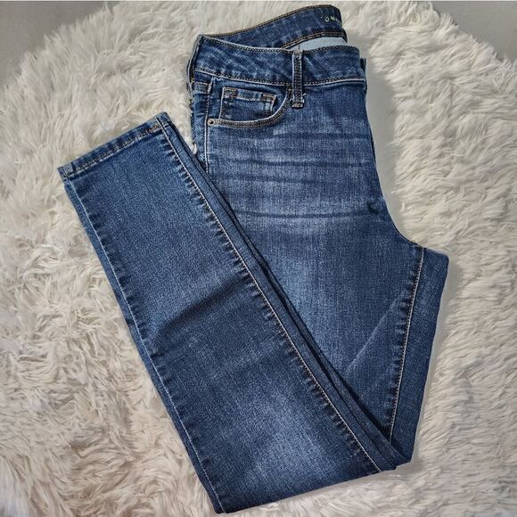 Old Navy Rockstar Mid-Rise Skinny Jeans 👖 - Picture 3 of 11